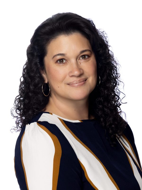 jenn martin headshot